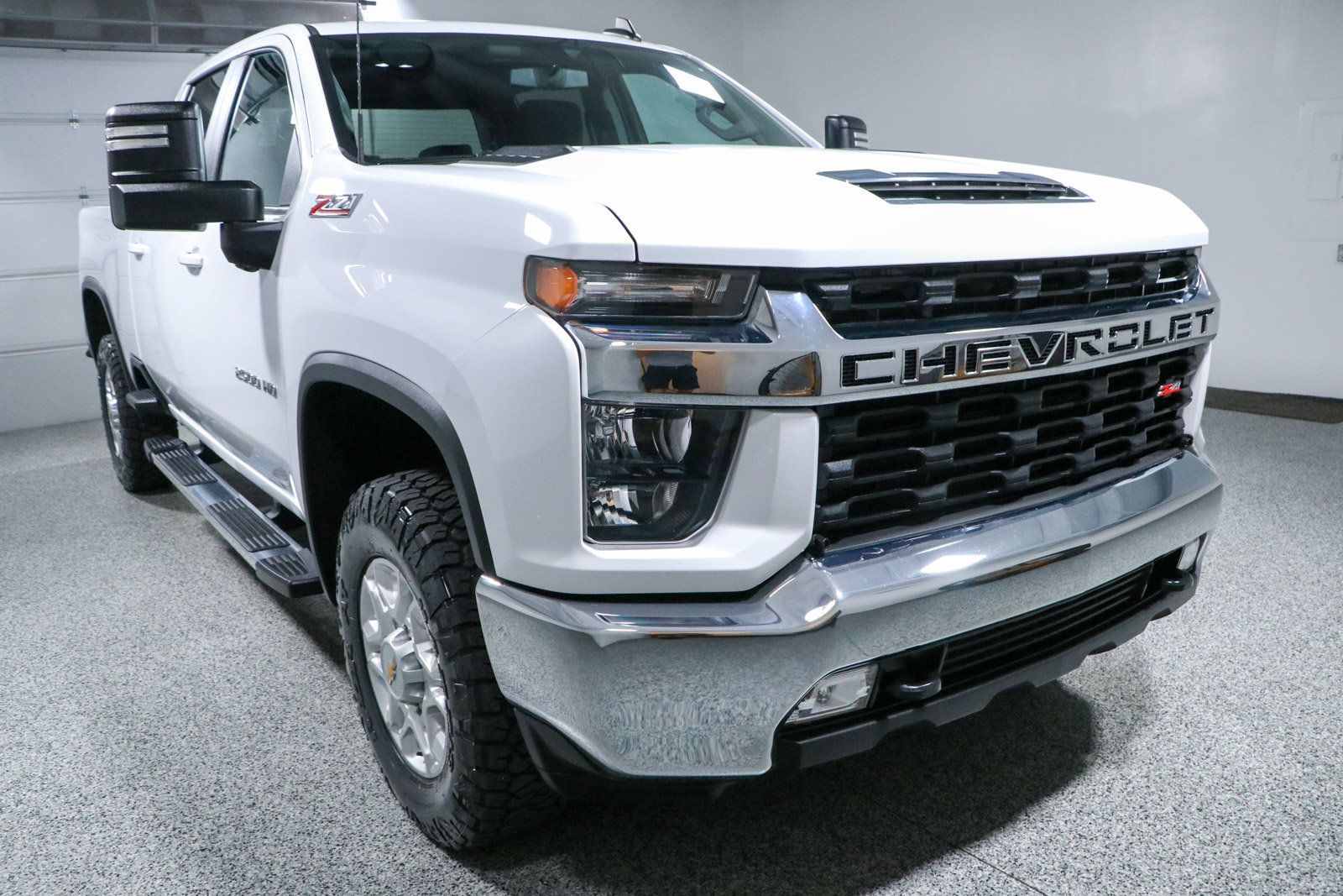 Used 2023 Chevrolet Silverado 2500 LT w/ Convenience Package AWD/4WD image 5