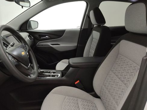 Used 2024 Chevrolet Equinox LS w/ LS Convenience Package FWD image 17