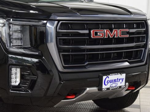 Used 2024 GMC Yukon AT4 AWD/4WD image 13