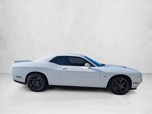 Used 2018 Dodge Challenger R/T w/ Performance Handling Group image 4