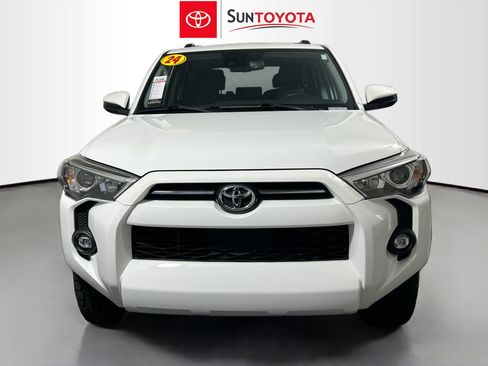 Used 2024 Toyota 4Runner SR5 RWD image 31