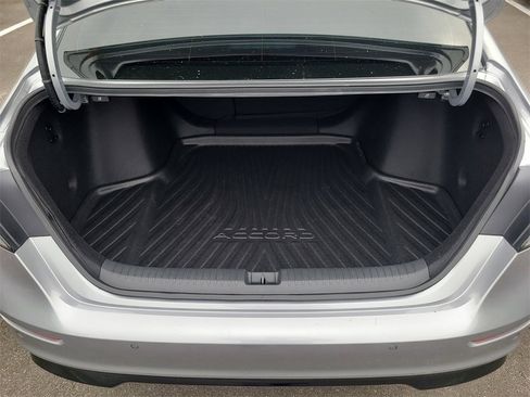 Used 2024 Honda Accord Touring image 8