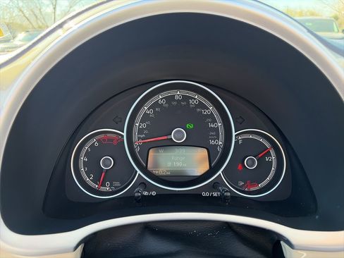 Used 2019 Volkswagen Beetle 2.0T Final Edition SEL FWD image 13