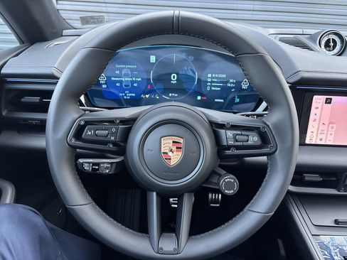 New 2025 Porsche Macan 4S Electric image 13