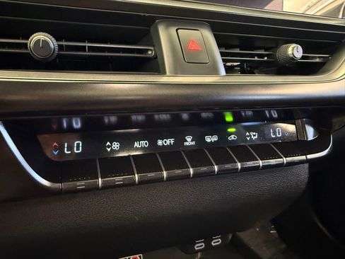Used 2023 Lexus UX 250h FWD image 21