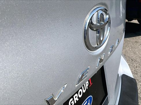 Used 2011 Toyota Venza w/ Convenience Pkg FWD image 29