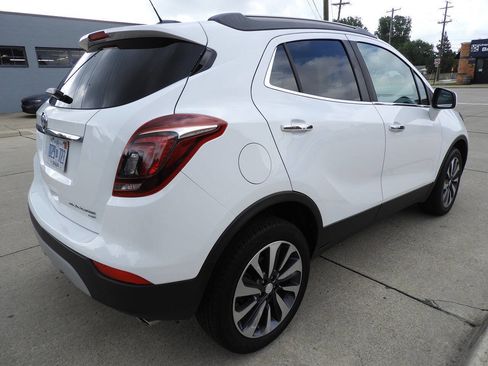 Used 2021 Buick Encore Preferred AWD/4WD image 9