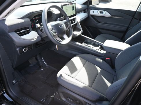 New 2026 Ford Explorer Active image 14