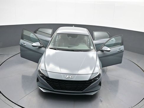 Certified 2022 Hyundai Elantra SEL w/ Cargo Package image 45