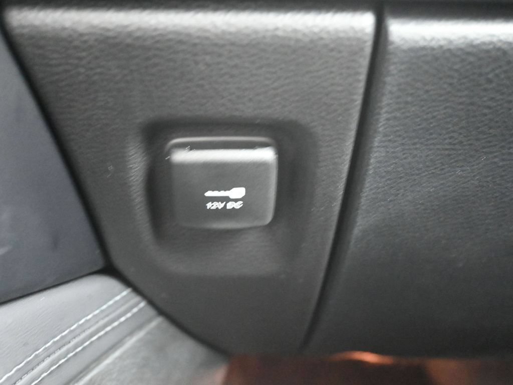 Used 2024 Dodge Durango SXT w/ Trailer Tow Group IV AWD/4WD image 15