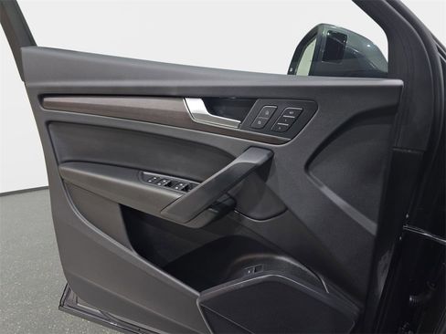 Certified 2023 Audi Q5 2.0T Premium image 29