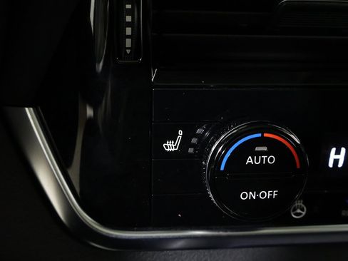 Used 2023 Nissan Rogue Platinum w/ Platinum Premium Package image 55