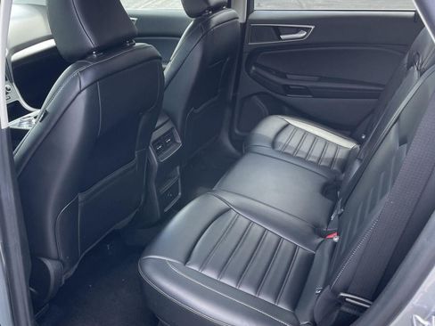 Used 2023 Ford Edge SEL AWD/4WD image 16