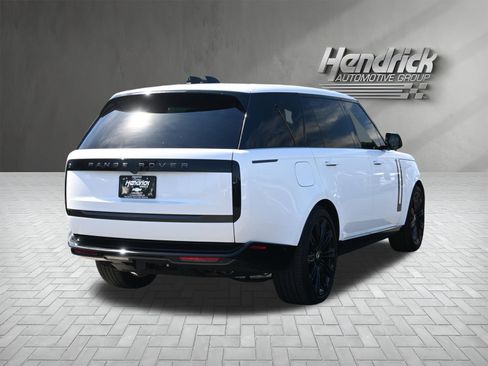Used 2025 Land Rover Range Rover Long Wheelbase SE AWD/4WD image 10
