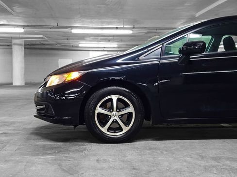 Used 2015 Honda Civic SE image 14