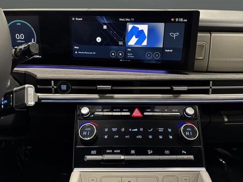 Used 2025 Hyundai Santa Fe Calligraphy image 9