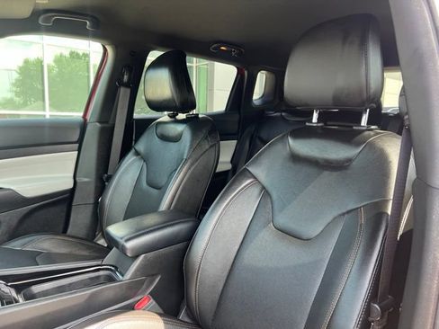 Used 2023 Jeep Compass Limited AWD/4WD image 18