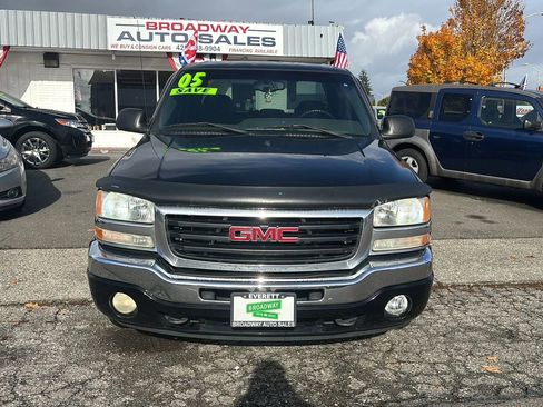 Used 2005 GMC Sierra 1500 SLE w/ Light Duty Power Package image 2