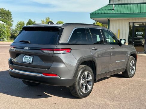 Used 2024 Jeep Grand Cherokee Limited 4xe AWD/4WD image 6