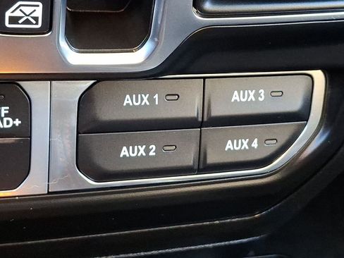 Used 2021 Jeep Gladiator Mojave w/ Dual Top Group image 26