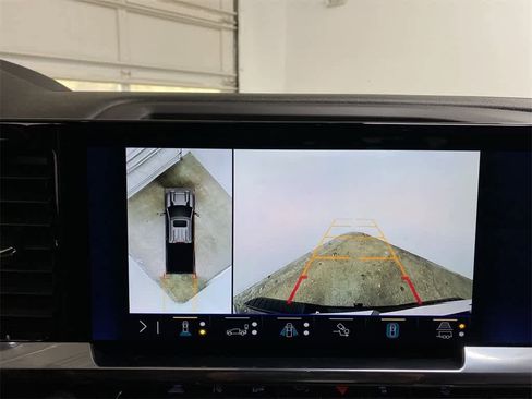 Used 2024 Chevrolet Silverado 2500 High Country w/ High Country Premium Package image 26