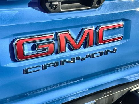 New 2025 GMC Canyon Elevation w/ Convenience Package image 32