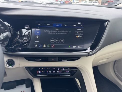 Used 2022 Buick Envision Avenir w/ Technology Package II image 25