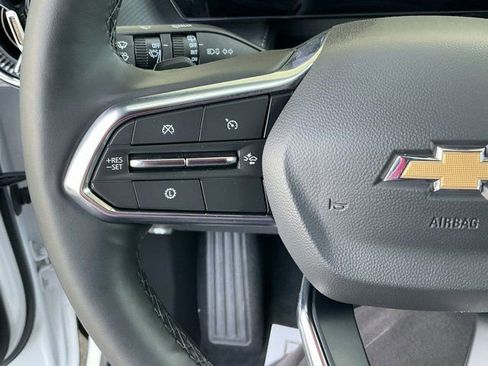 Used 2025 Chevrolet Equinox LT FWD image 26