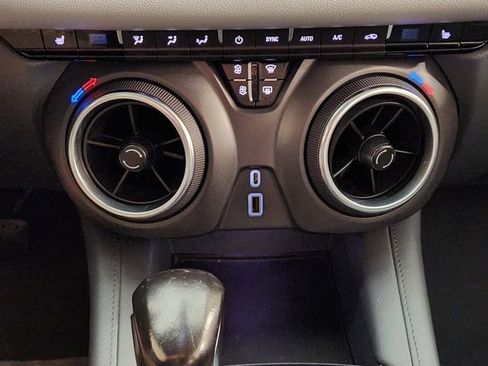 Used 2021 Chevrolet Blazer LT w/ Sound & Technology Package image 18