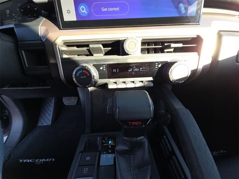 Used 2024 Toyota Tacoma TRD Sport image 24