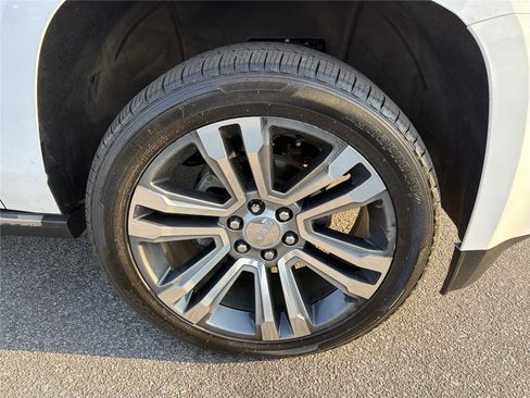 Used 2018 GMC Yukon Denali w/ Denali Ultimate Package RWD image 12