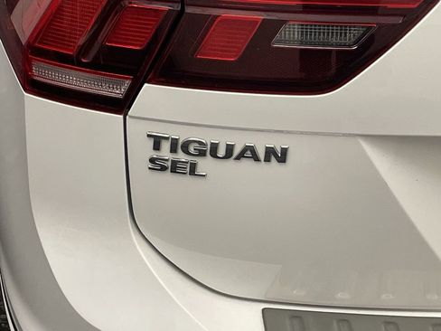 Used 2019 Volkswagen Tiguan SEL Premium R-Line AWD/4WD image 26