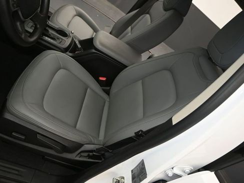 Used 2020 Chevrolet Colorado W/T w/ WT Convenience Package image 9