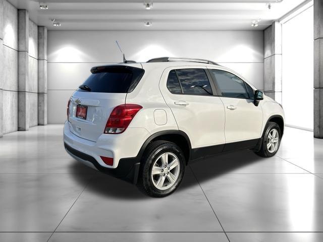 Used 2022 Chevrolet Trax LT w/ LT Convenience Package AWD/4WD image 8