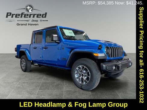 New 2025 Jeep Gladiator Sport image 3