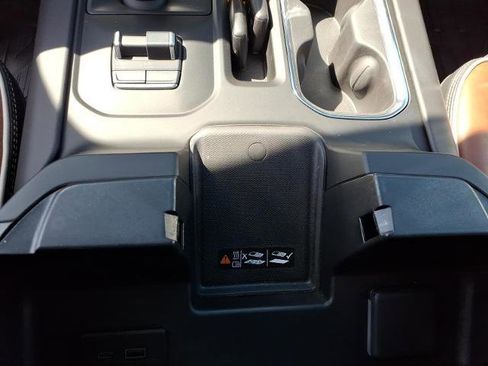 Used 2024 GMC Sierra 1500 Denali Ultimate AWD/4WD image 35