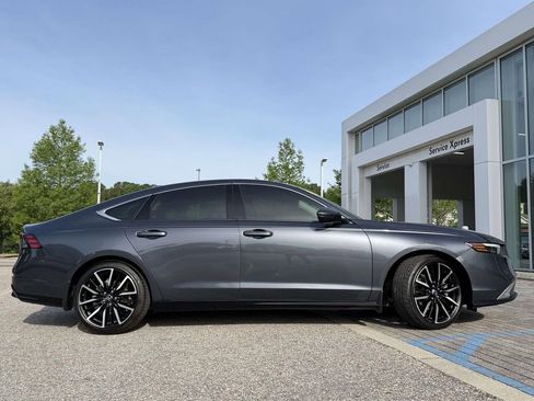 Used 2024 Honda Accord Touring image 28