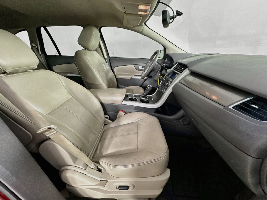 Used 2014 Ford Edge SEL w/ Equipment Group 204A FWD image 32