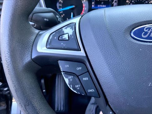 Used 2013 Ford Fusion SE FWD image 22