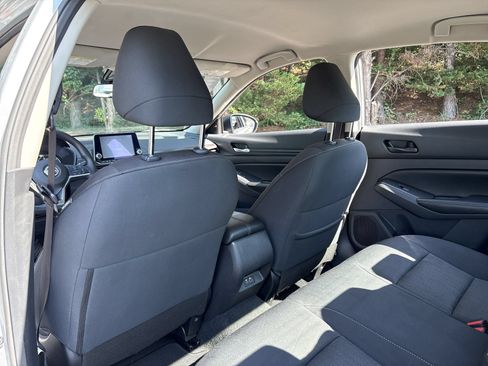 Certified 2024 Nissan Altima 2.5 SV FWD image 18