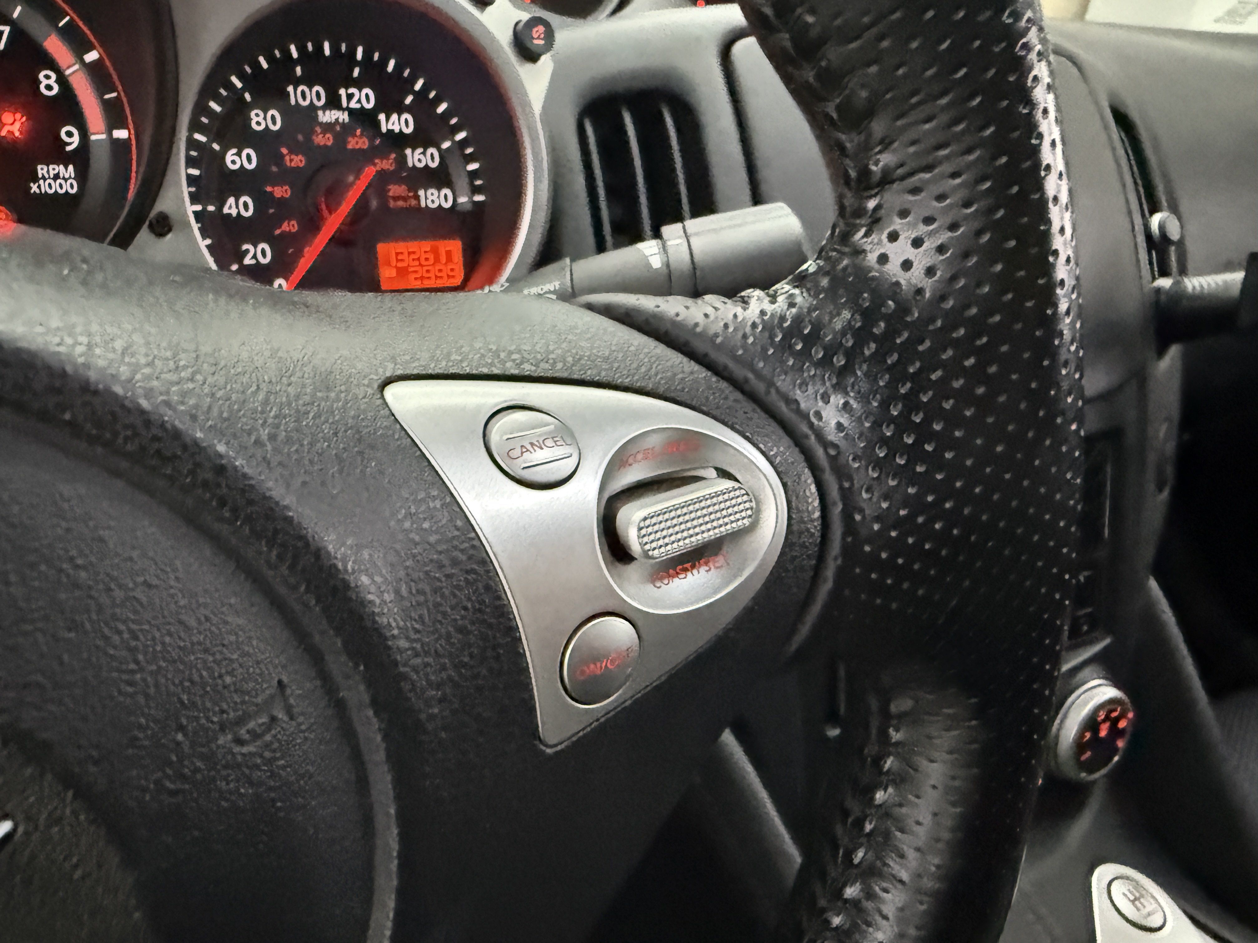 Used 2011 Nissan 370Z Coupe w/ Sport Pkg RWD image 16