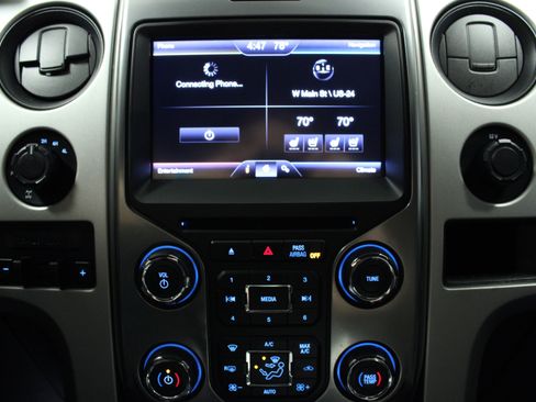 Used 2014 Ford F150 Raptor w/ Equipment Group 801A Luxury image 22