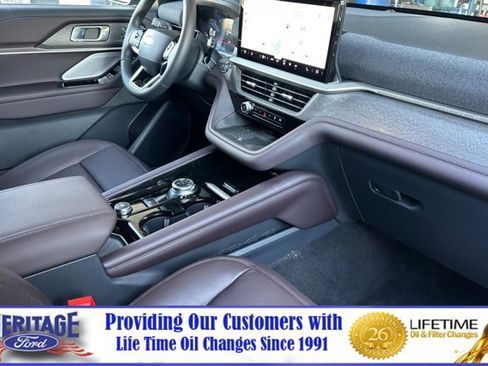 New 2025 Ford Explorer Platinum image 17