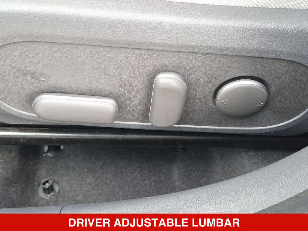 Used 2024 Hyundai Kona SEL AWD/4WD image 17