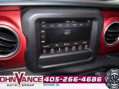 Used 2018 Jeep Wrangler Unlimited Rubicon image 36