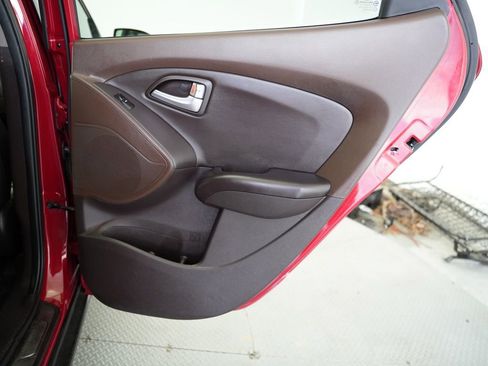 Used 2013 Hyundai Tucson Limited w/ Premium Pkg AWD/4WD image 33