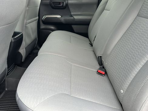 Used 2018 Toyota Tacoma SR5 image 18