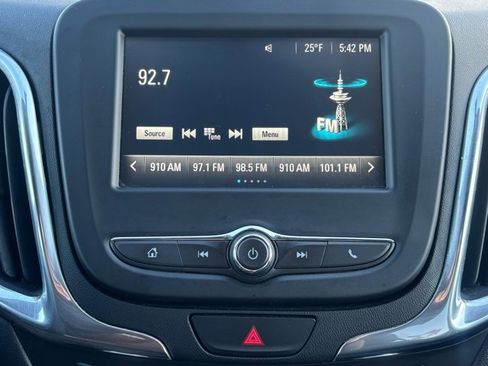 Used 2018 Chevrolet Equinox LT image 25