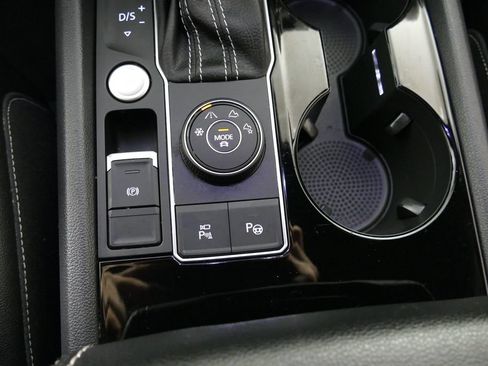 Used 2021 Volkswagen Atlas Cross Sport SEL Premium AWD/4WD image 20
