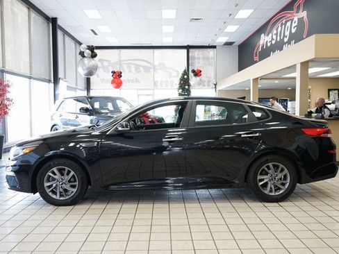 Used 2020 Kia Optima LX image 4